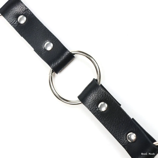 Kinky and Leash Collar 5853 Hook Anal with EverydayUse 0731